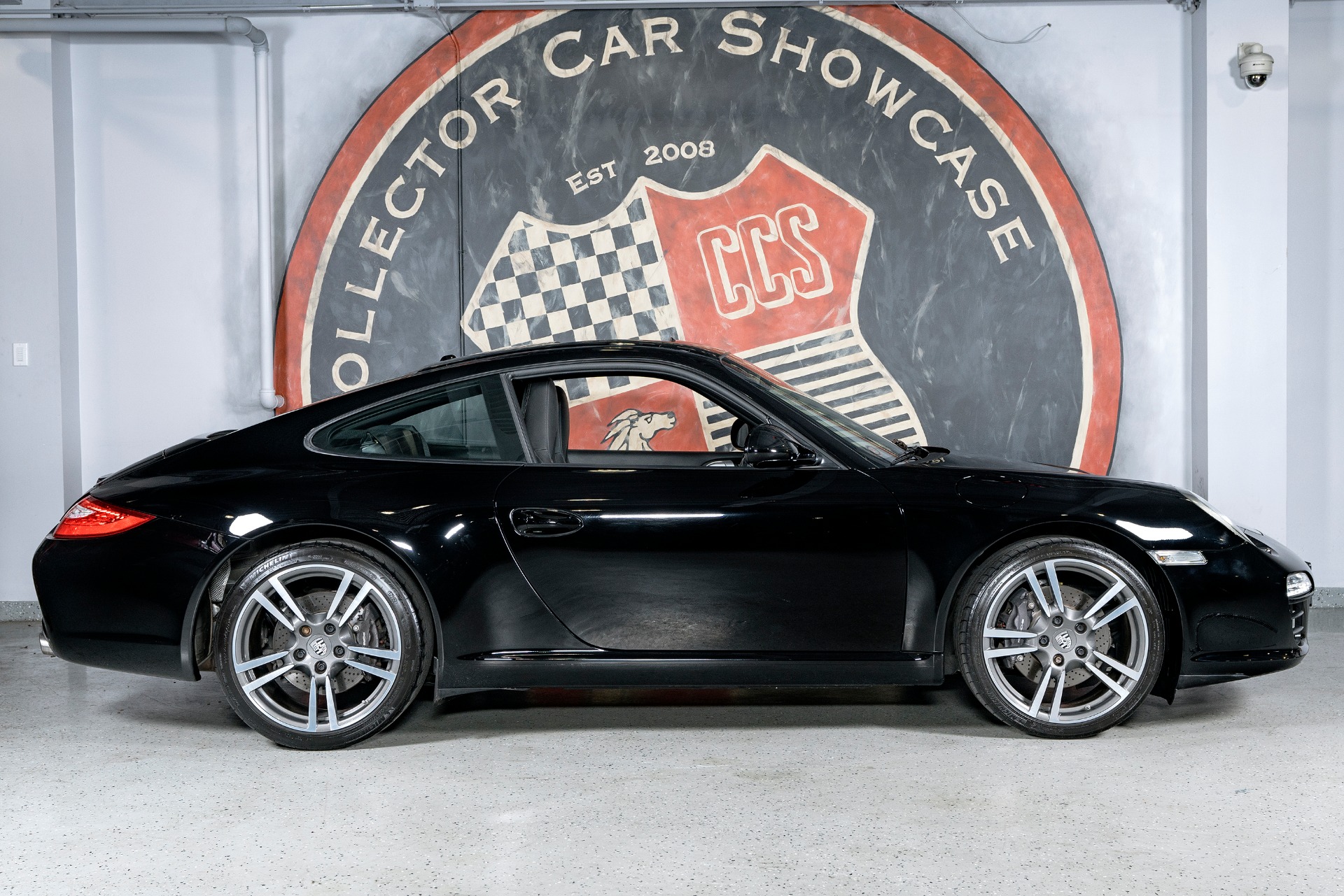 Porsche 911 black