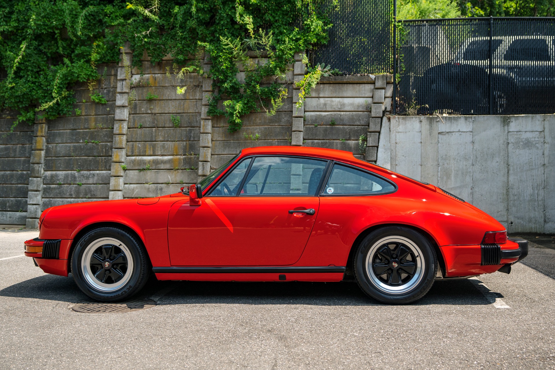1986 PORSCHE 911 Carrera Stock # 1415 for sale near Oyster Bay, NY | NY PORSCHE Dealer 1986 PORSCHE 911 Carrera Stock # 1415 for sale near Oyster Bay, NY | NY PORSCHE Dealer