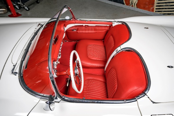 Used-1954-CHEVROLET-CORVETTE