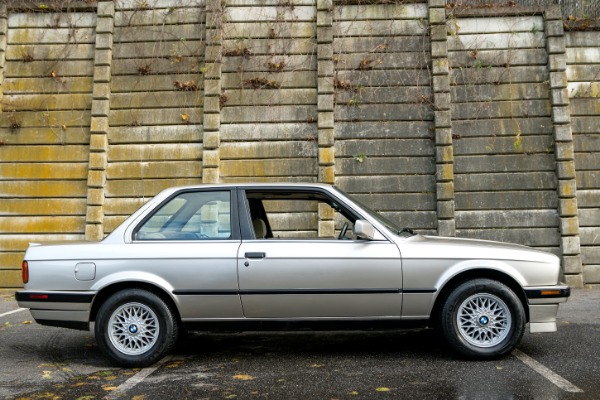 Used-1990-BMW-3-SERIES-325is