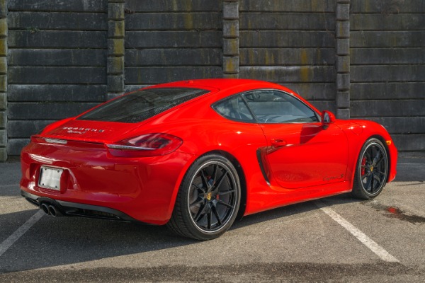 Used-2015-Porsche-Cayman-S