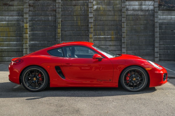 Used-2015-Porsche-Cayman-S