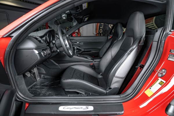 Used-2015-Porsche-Cayman-S