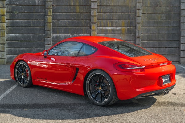 Used-2015-Porsche-Cayman-S