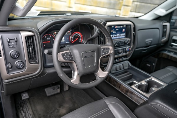 Used-2016-GMC-Sierra-2500HD-Denali