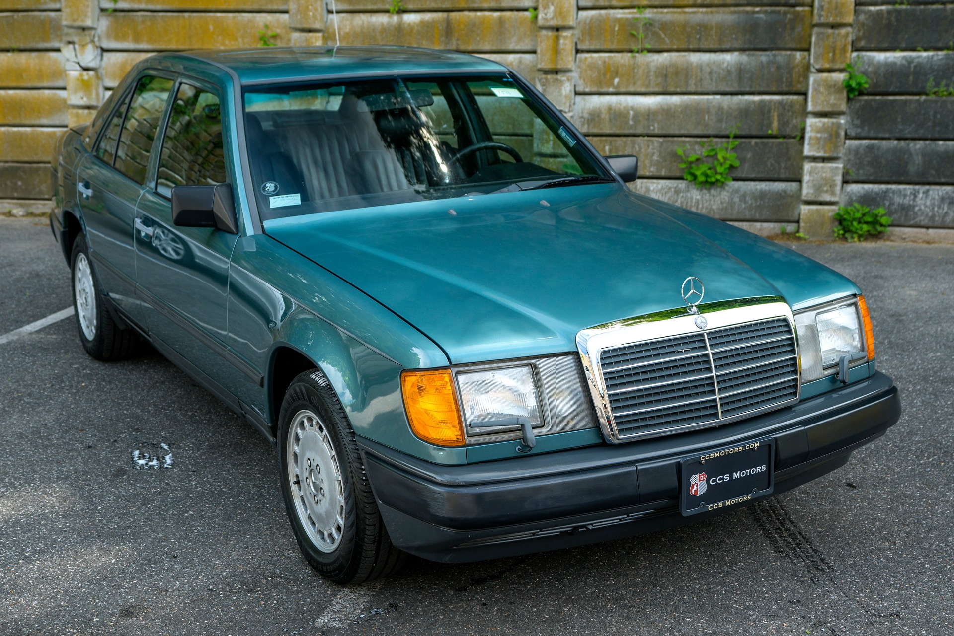 Мерседес e 300d