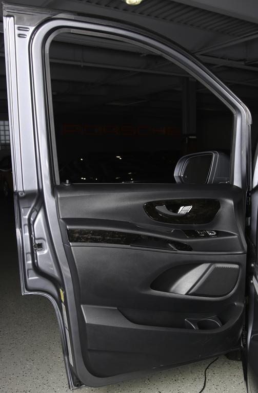 2016-Mercedes-Benz-Metris-EXPLORER-Passenger-Van