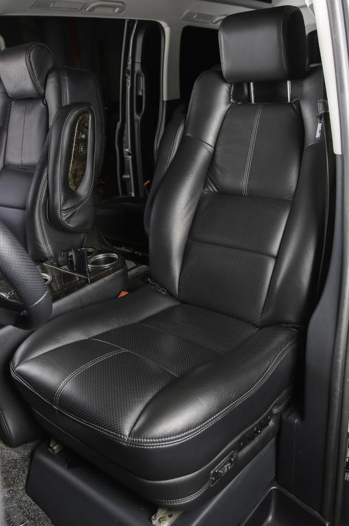 2016-Mercedes-Benz-Metris-EXPLORER-Passenger-Van