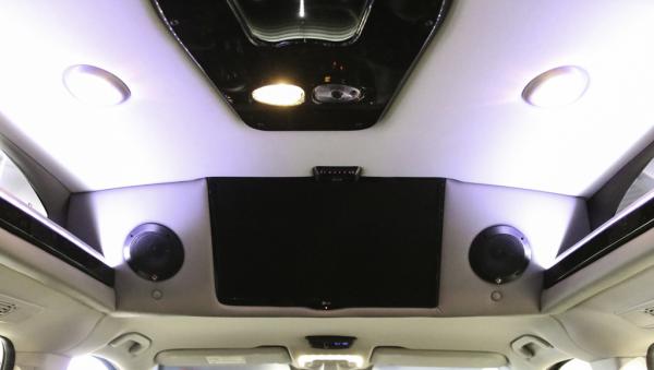 2016-Mercedes-Benz-Metris-EXPLORER-Passenger-Van