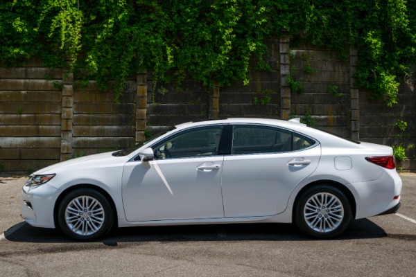 Used-2017-LEXUS-ES350