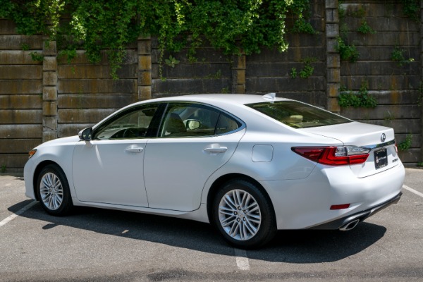 Used-2017-LEXUS-ES350