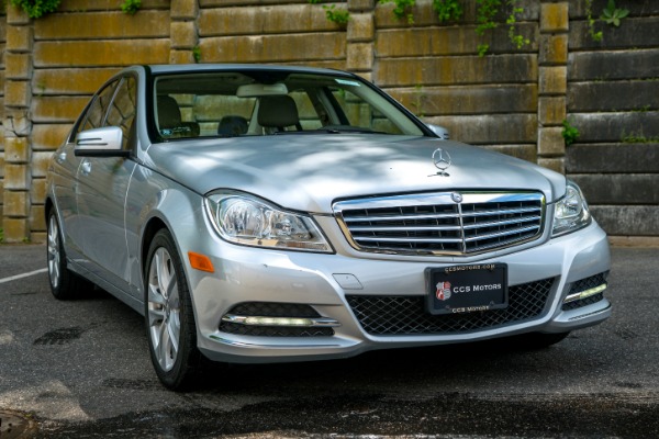 Used-2012-Mercedes-Benz-C-CLASS-C-300-Luxury-4MATIC