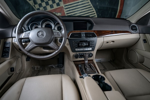 Used-2012-Mercedes-Benz-C-CLASS-C-300-Luxury-4MATIC