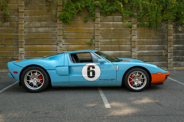 Used-2006-Ford-GT-1-Owner