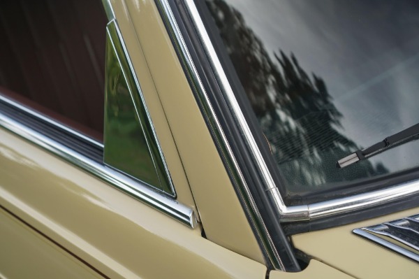 Used-1977-Mercedes-Benz-300D