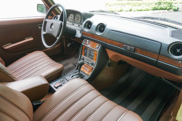 Used-1977-Mercedes-Benz-300D