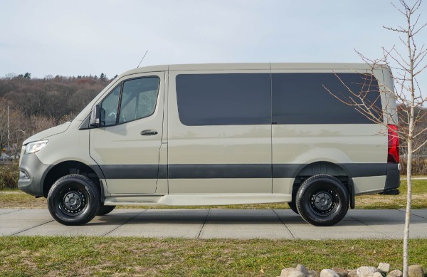 Used-2022-Mercedes-Benz-Sprinter-2500